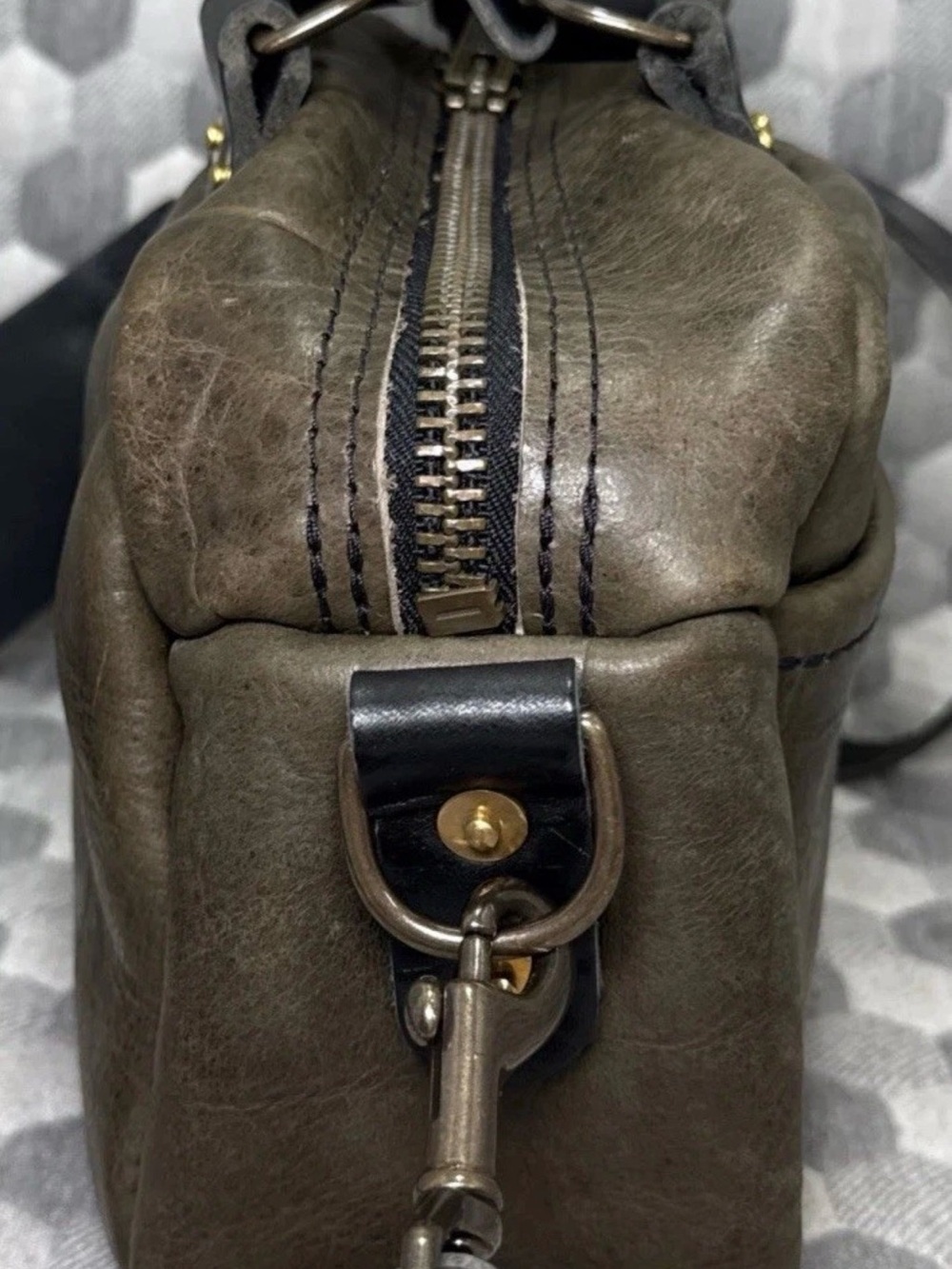 Go Forth Leather - Small Hoffman Shoulder / Crossbody Bag - Picture 8 of 13